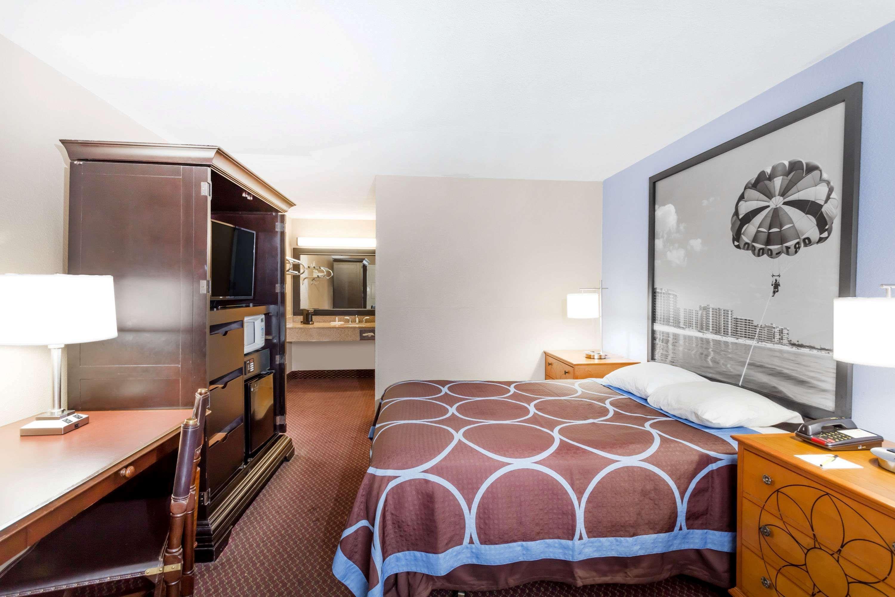 Motel Super 8 By Wyndham Foley Zewnętrze zdjęcie