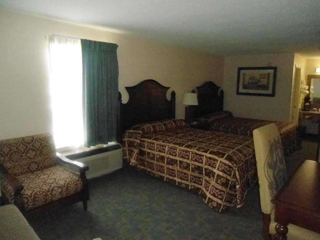 Motel Super 8 By Wyndham Foley Zewnętrze zdjęcie